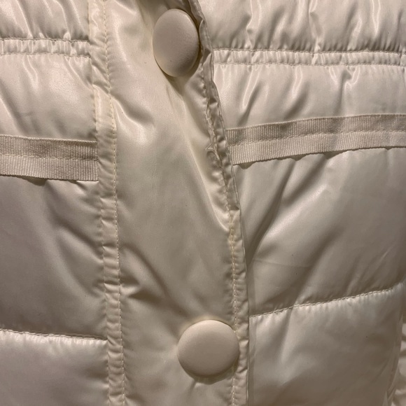Beautiful cream lightweight snow ski jacket. Ladies large. NWOT - Picture 3 of 6